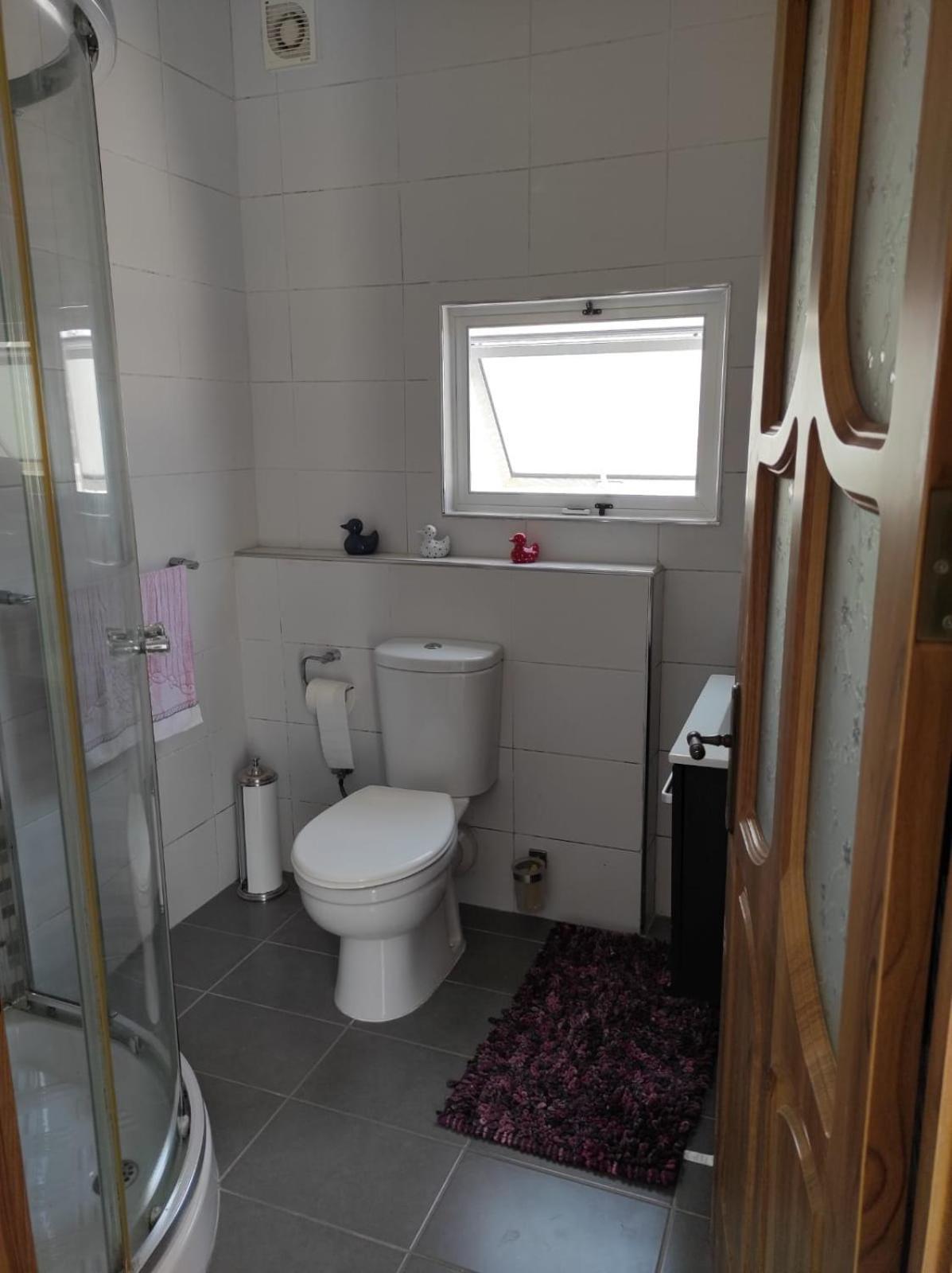 Studio Apartment With Private Terrace, Jacuzzi & Views Mosta Chambre photo
