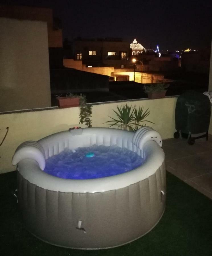 Studio Apartment With Private Terrace, Jacuzzi & Views Mosta Extérieur photo